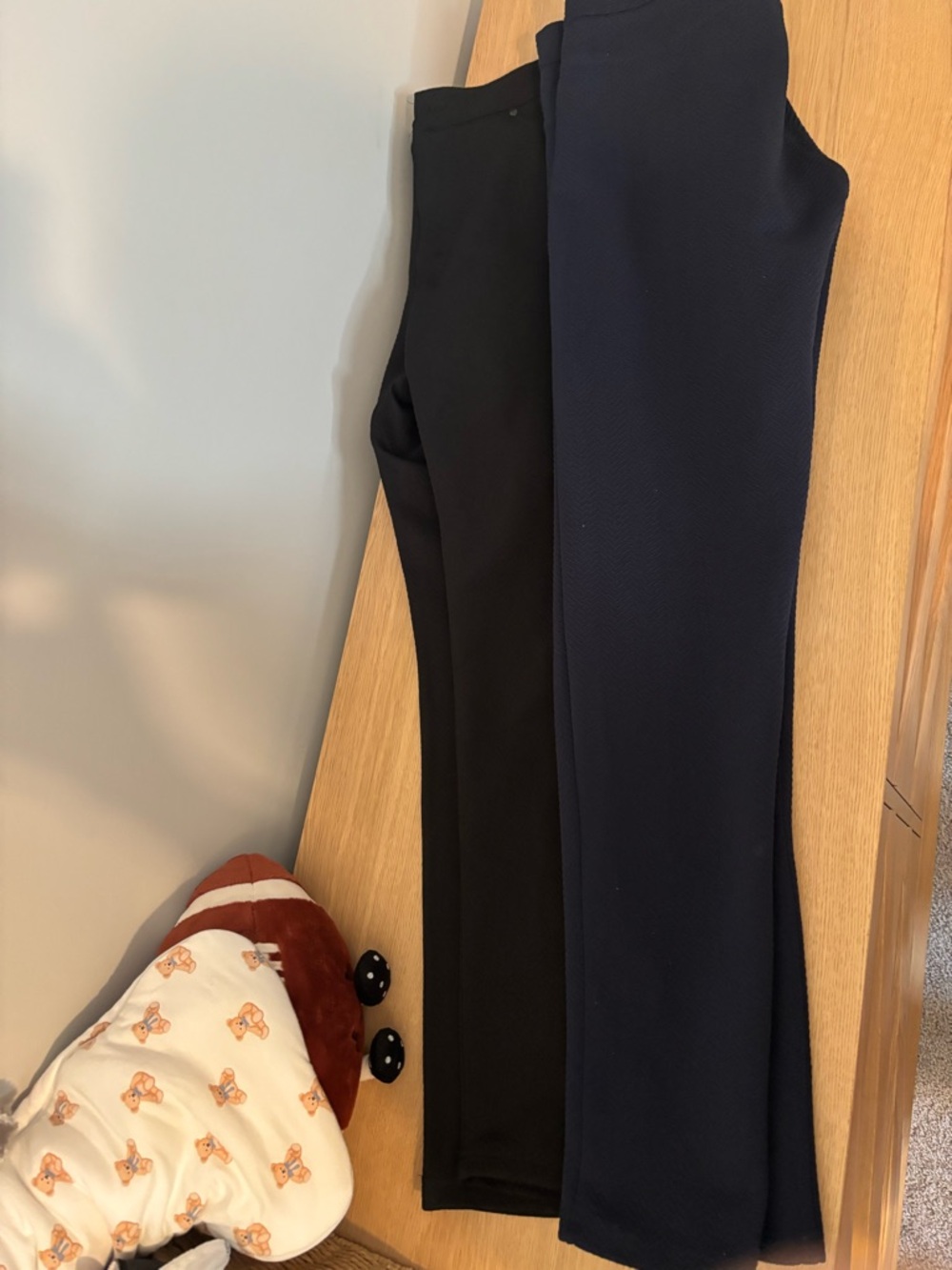 Set of black and navy size Large dress pants